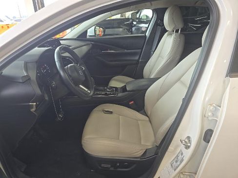 Used 2025 MAZDA CX-30 AWD 2.5 S w/ Preferred Package image 3