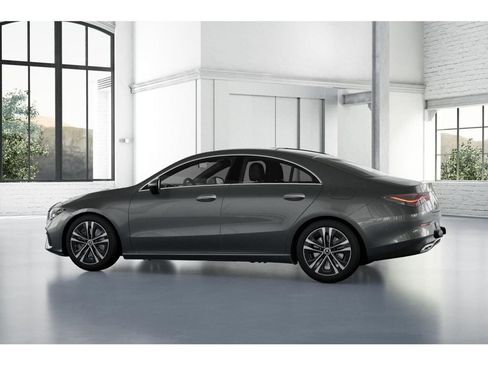 Used 2024 Mercedes-Benz CLA 250 4MATIC image 32