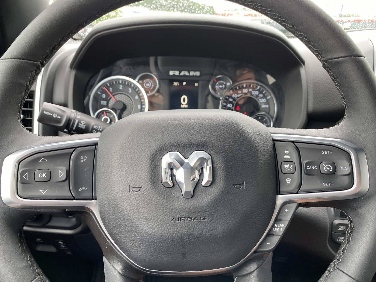 Used 2025 RAM 1500 Big Horn AWD/4WD image 17
