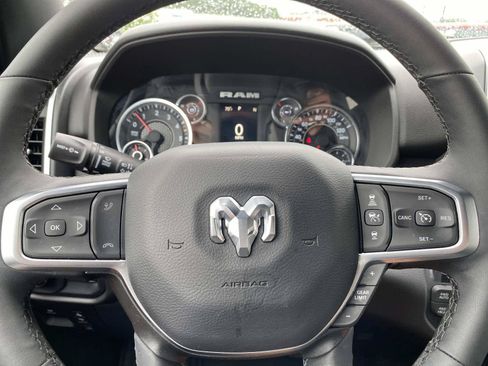 Used 2025 RAM 1500 Big Horn AWD/4WD image 17