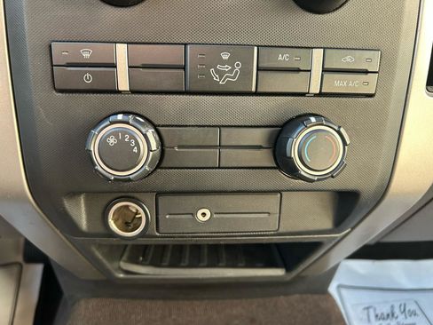 Used 2010 Ford F150 XLT image 22