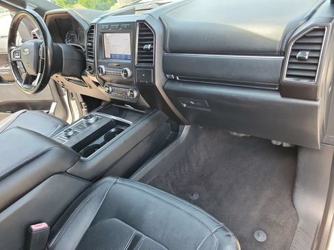 Used 2020 Ford Expedition Limited AWD/4WD image 13