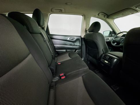 Used 2020 Nissan Pathfinder S AWD/4WD image 25