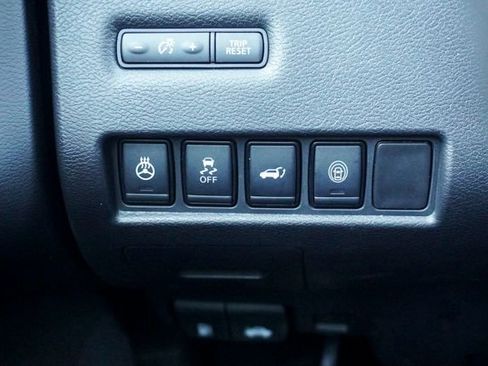 Used 2024 Nissan Murano SV image 26