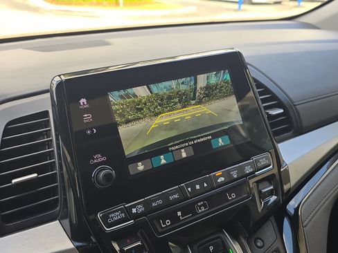 Used 2023 Honda Odyssey Touring image 9