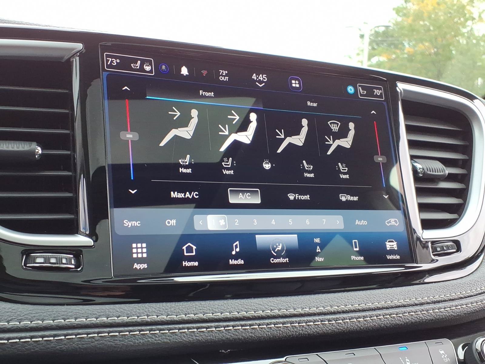 Used 2023 Chrysler Pacifica Limited FWD image 20