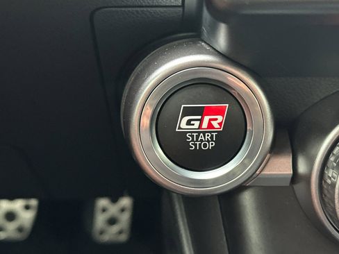 Used 2024 Toyota GR86 Premium image 22