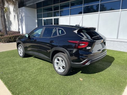 New 2026 Chevrolet Trax LS w/ LS Convenience Package image 5