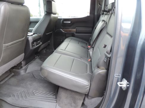 Used 2020 Chevrolet Silverado 1500 LT Trail Boss image 18