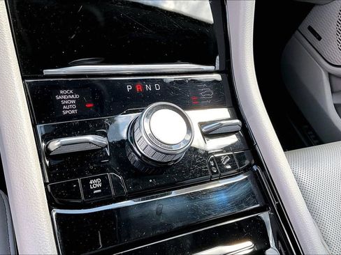 Used 2022 Jeep Grand Cherokee L Summit w/ Luxury Tech Group V image 28