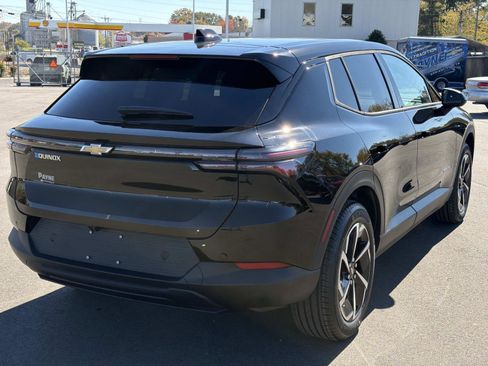 New 2026 Chevrolet Equinox EV LT image 14