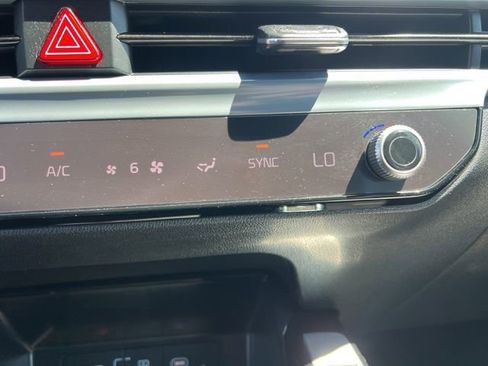 Certified 2024 Kia Sorento SX Prestige AWD/4WD image 25