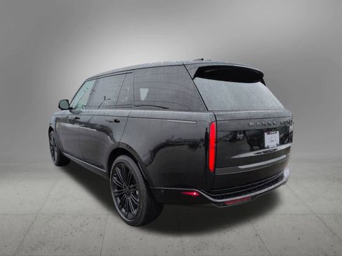 New 2026 Land Rover Range Rover Long Wheelbase SE image 4