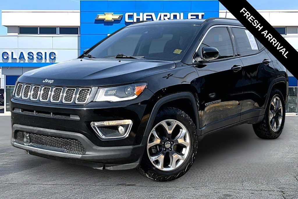 Used 2018 Jeep Compass Limited AWD/4WD image 2