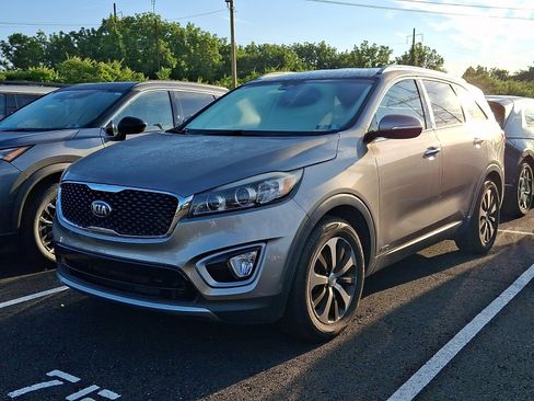 Used 2018 Kia Sorento EX AWD/4WD image 2