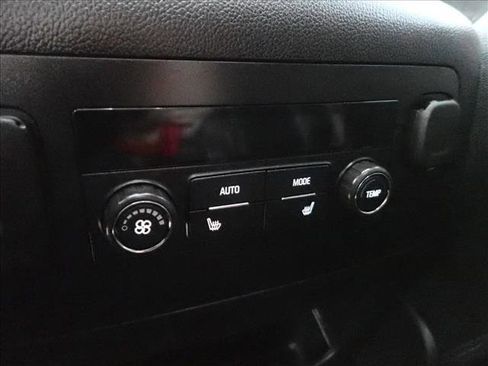 Used 2018 Chevrolet Tahoe LT w/ Luxury Package image 12