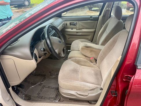 Used 2002 Ford Taurus LX FWD image 12