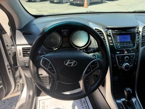 Used 2016 Hyundai Elantra GT w/ Option Group 02 FWD image 17
