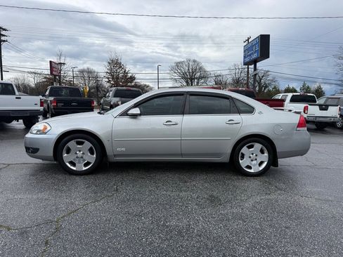 Used 2008 Chevrolet Impala SS w/ Convenience Package image 4