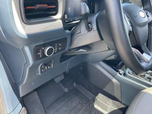 Used 2025 Ford Maverick Lariat w/ 4K Tow Package AWD/4WD image 27