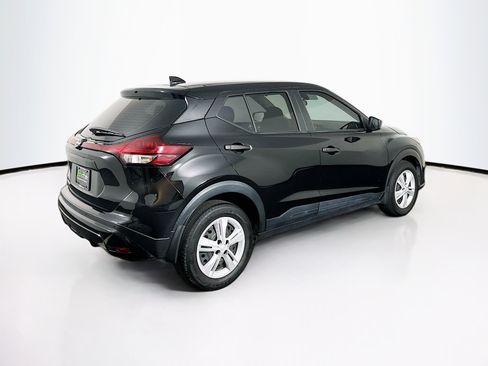 Used 2024 Nissan Kicks S image 9
