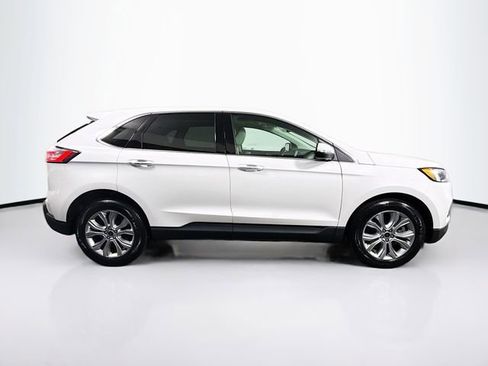 Used 2022 Ford Edge Titanium w/ Equipment Group 301A AWD/4WD image 9