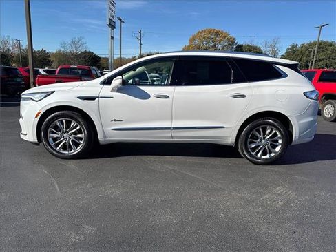 Used 2022 Buick Enclave Avenir w/ LPO, Floor Liner Package image 5