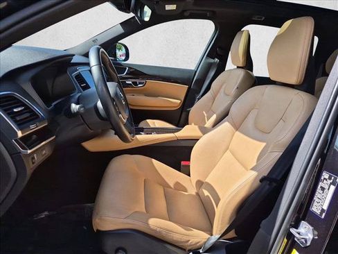 Used 2019 Volvo XC90 T6 Momentum w/ Advanced Package AWD/4WD image 17