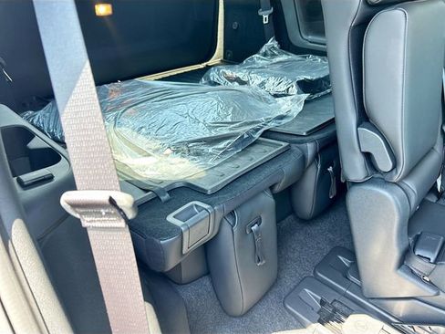 New 2026 Nissan Pathfinder Platinum FWD image 23