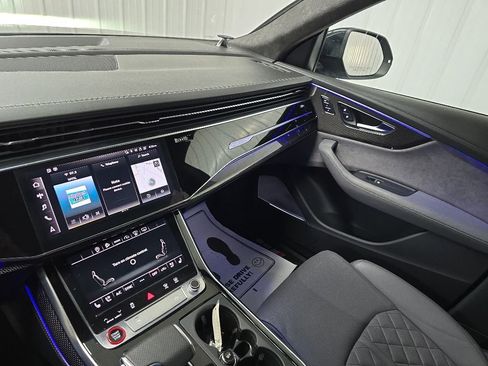 Used 2021 Audi SQ8 Prestige w/ Prestige Package AWD/4WD image 28