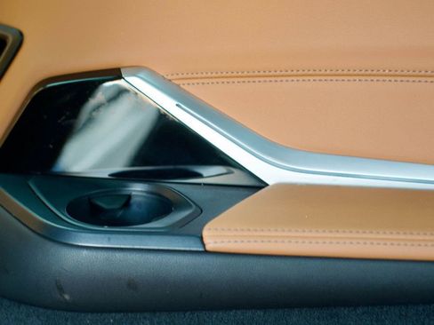 Used 2024 BMW X7 xDrive40i w/ M Sport Package image 47