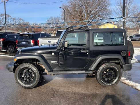 Used 2017 Jeep Wrangler Sport w/ Connectivity Group image 8