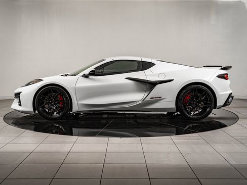 Used 2023 Chevrolet Corvette Z06 image 5