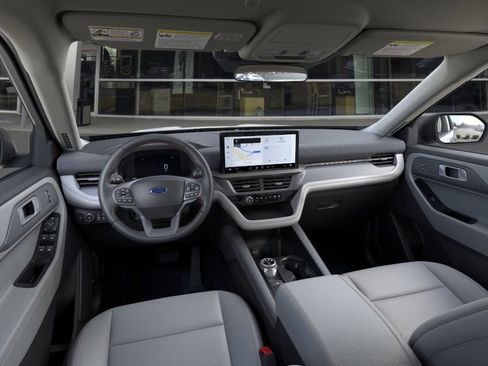 New 2026 Ford Explorer Active w/ Active Comfort Package image 9