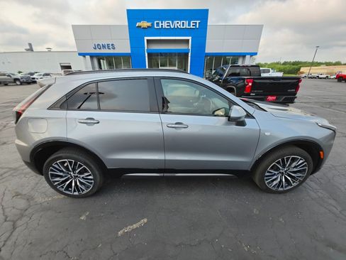 Used 2024 Cadillac XT4 Sport AWD/4WD image 6