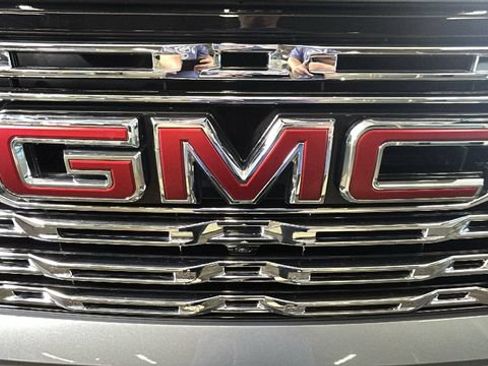 Used 2026 GMC Canyon Denali AWD/4WD image 8
