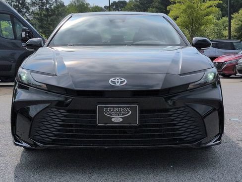 Used 2025 Toyota Camry LE FWD image 9