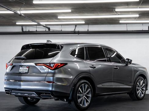 Certified 2025 Acura MDX w/ Technology Package image 5