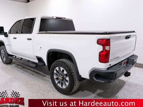 Used 2022 Chevrolet Silverado 2500 Custom w/ Gooseneck/5TH Wheel Package RWD image 3