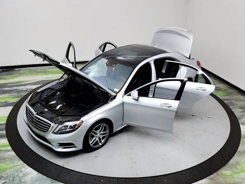 Used 2015 Mercedes-Benz S 550 4MATIC Sedan image 36
