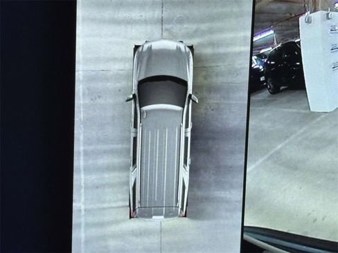 Used 2023 Chevrolet Tahoe LT w/ Luxury Package image 29