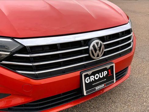 Used 2021 Volkswagen Jetta SE image 30