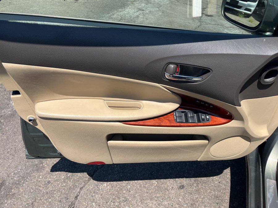 Used 2006 Lexus GS 300 AWD w/ Preferred Accessory Pkg image 9