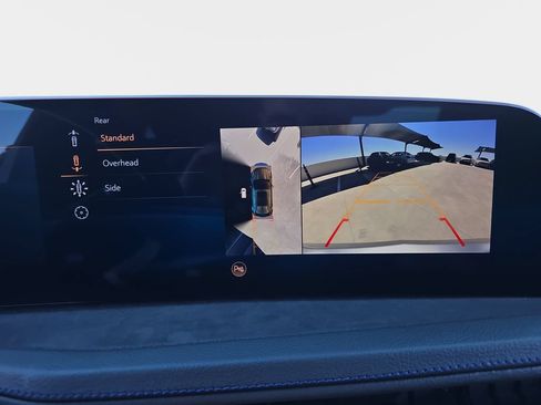 Used 2025 Cadillac XT4 Sport FWD image 25