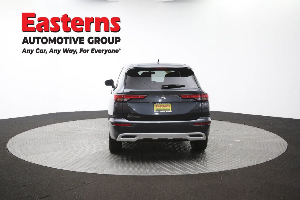 Used 2024 Mitsubishi Outlander SE AWD/4WD image 39