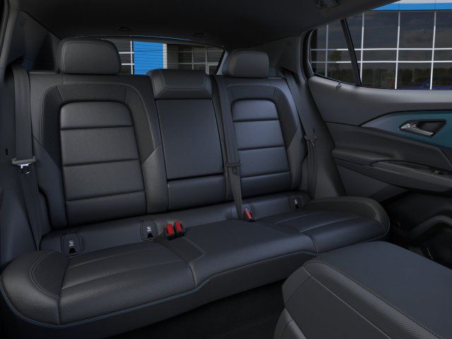 New 2026 Chevrolet Equinox EV LT AWD/4WD image 17