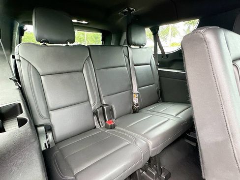 Used 2024 Chevrolet Suburban LT AWD/4WD image 27