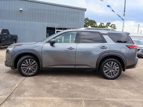 Used 2024 Nissan Pathfinder SL w/ SL Premium Package FWD image 28