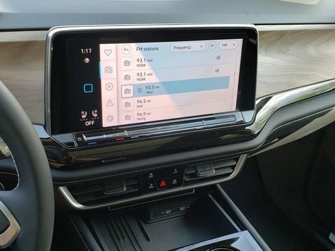 New 2026 Volkswagen Atlas SE image 11