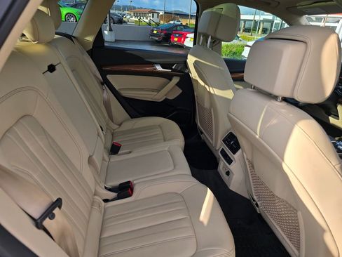 Used 2022 Audi Q5 2.0T Premium Plus image 8